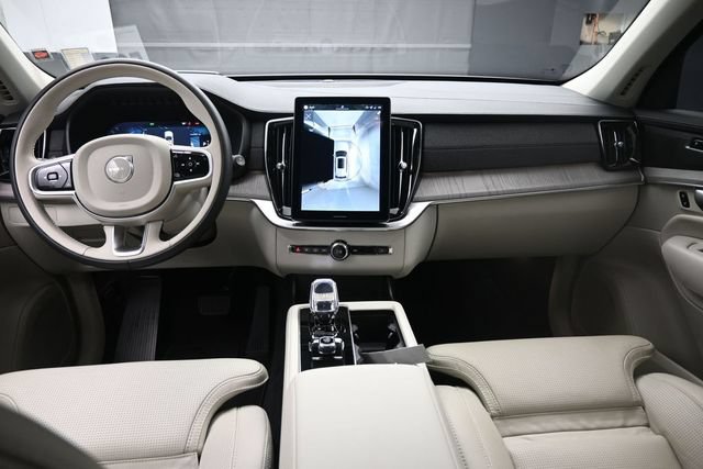 Certified 2026 Volvo XC90 B6 Ultra w/ Protection Package Premier AWD/4WD image 9