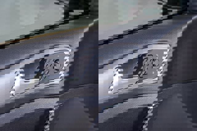 Used 2016 Volkswagen Golf S image 45