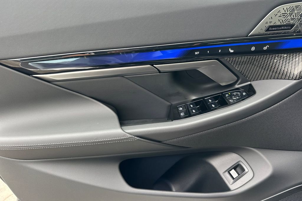 New 2026 BMW M5 w/ Executive Package image 10