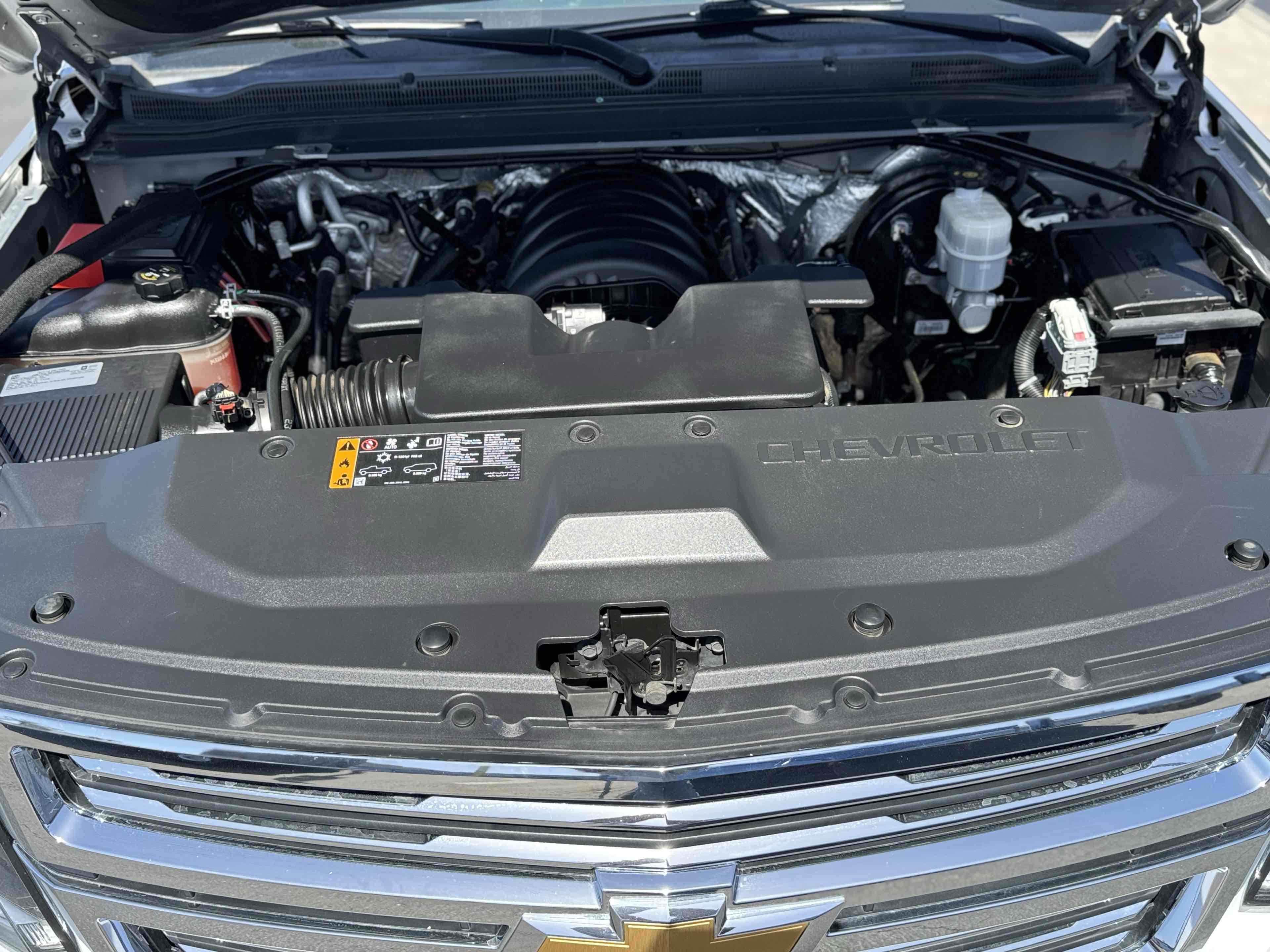 Used 2018 Chevrolet Suburban Premier image 11
