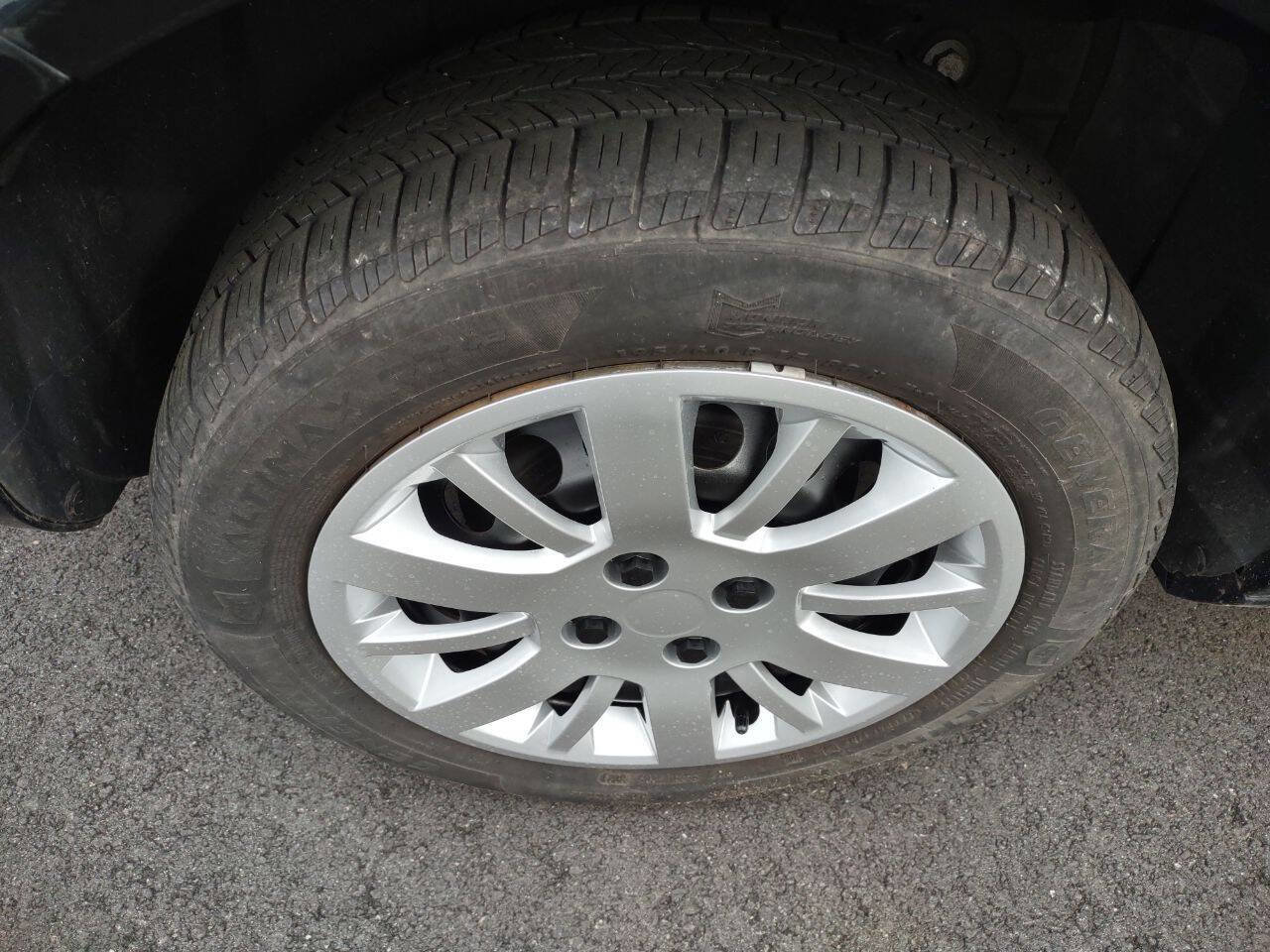 Used 2008 Chevrolet Cobalt LS image 24