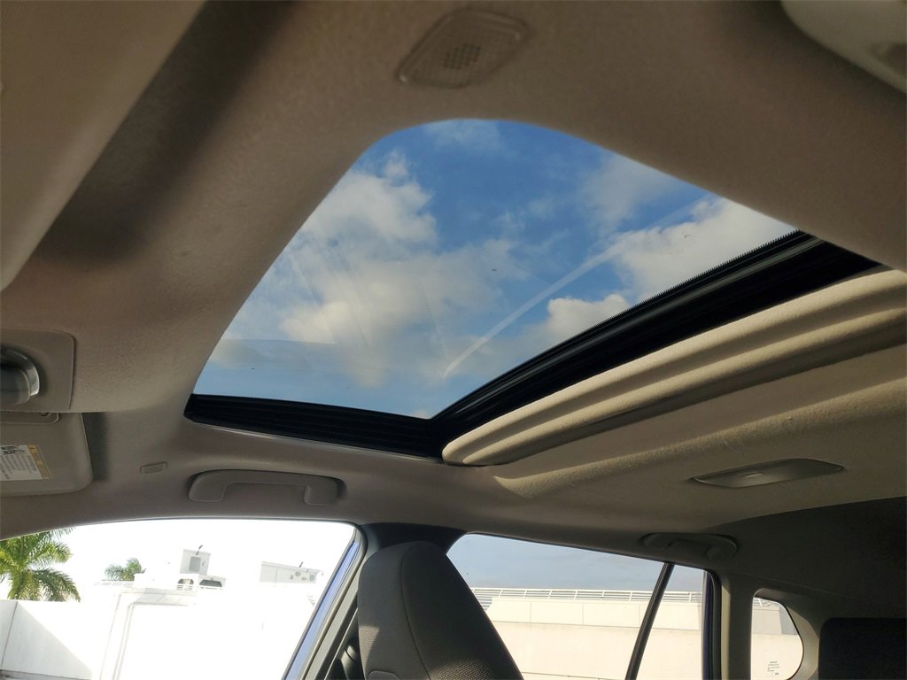 Certified 2023 Toyota Corolla Cross LE image 20