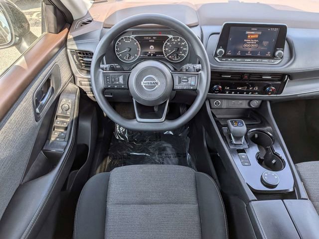 Used 2021 Nissan Rogue SV image 15