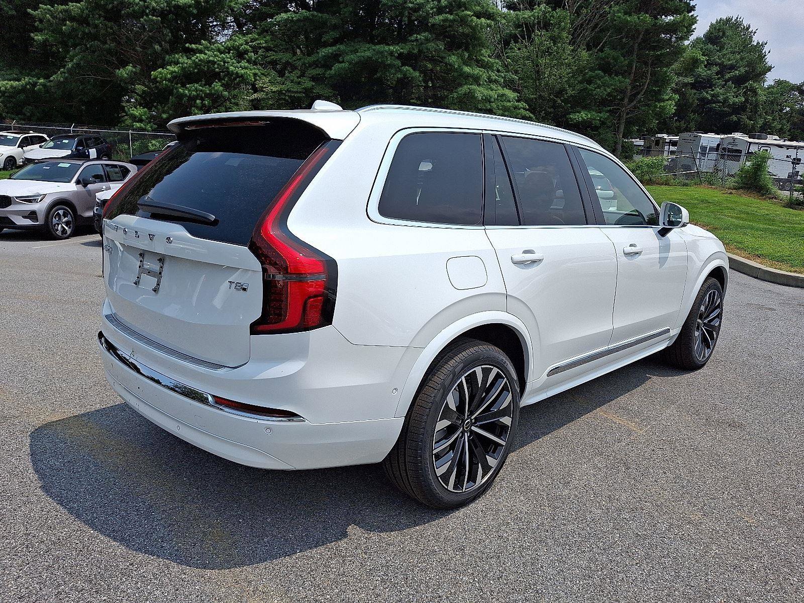 Used 2026 Volvo XC90 T8 Plus w/ Protection Package Premier image 4