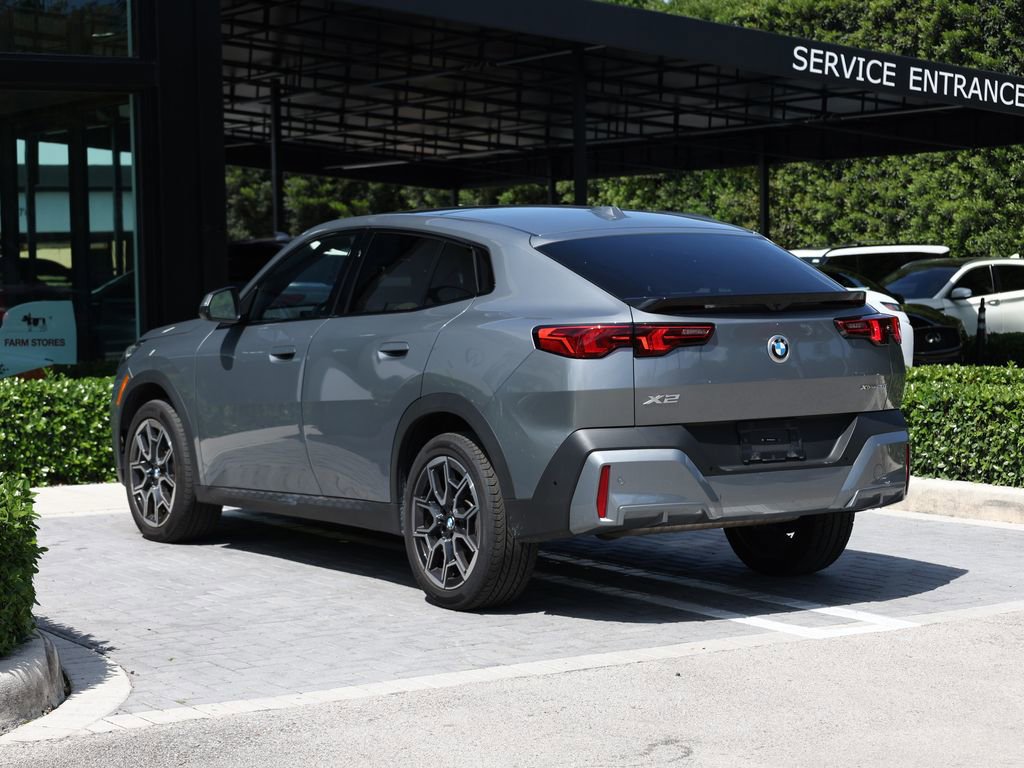 Used 2025 BMW X2 xDrive28i w/ Convenience Package image 5