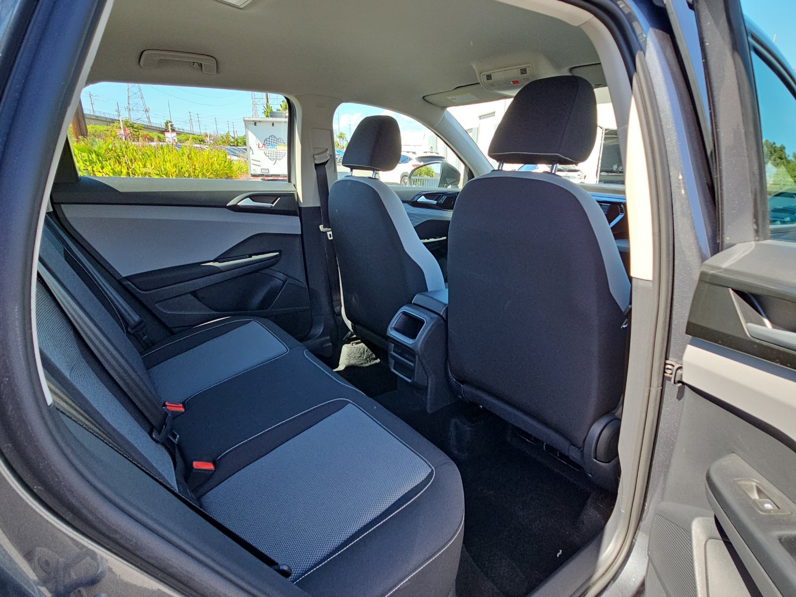 Used 2023 Volkswagen Taos S FWD image 11