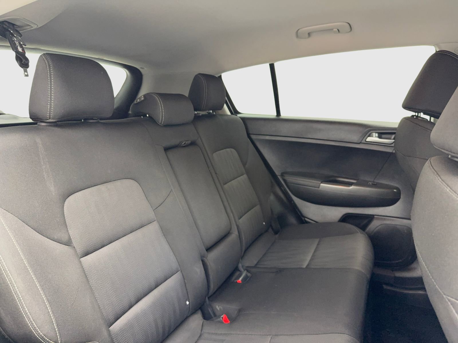 Used 2020 Kia Sportage LX image 44