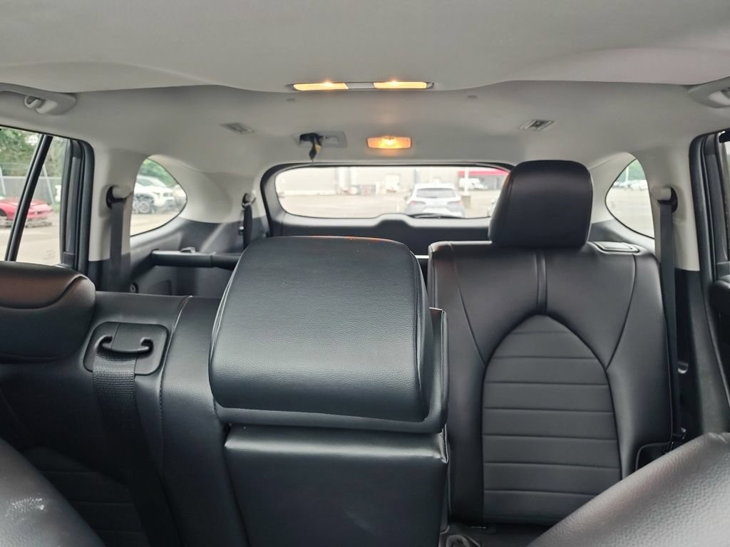 Used 2023 Toyota Highlander XLE AWD/4WD image 10