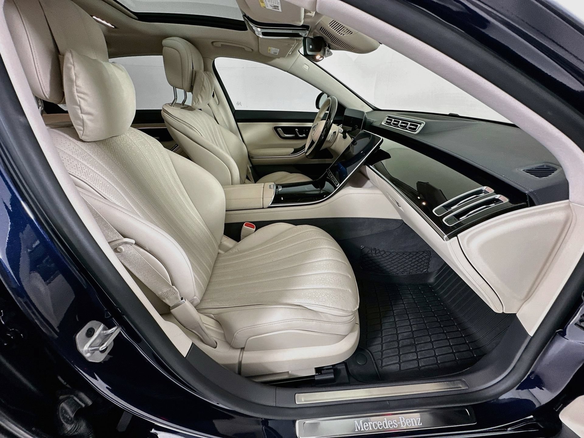Certified 2023 Mercedes-Benz S 500 4MATIC image 31