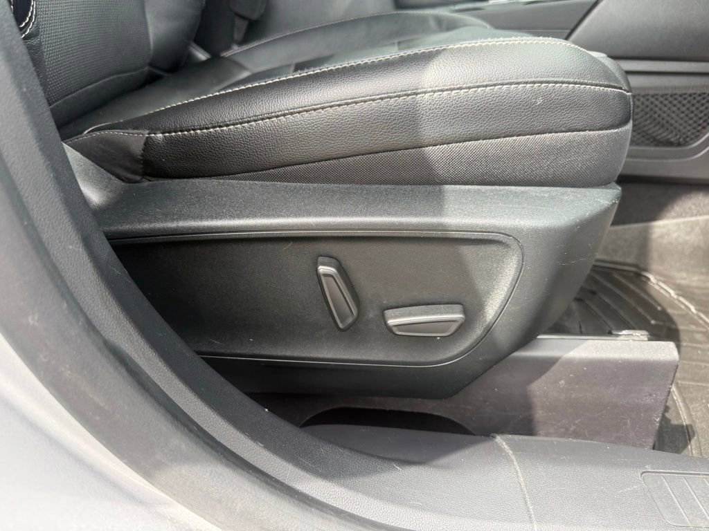 Used 2020 Ford Escape Titanium AWD/4WD image 50