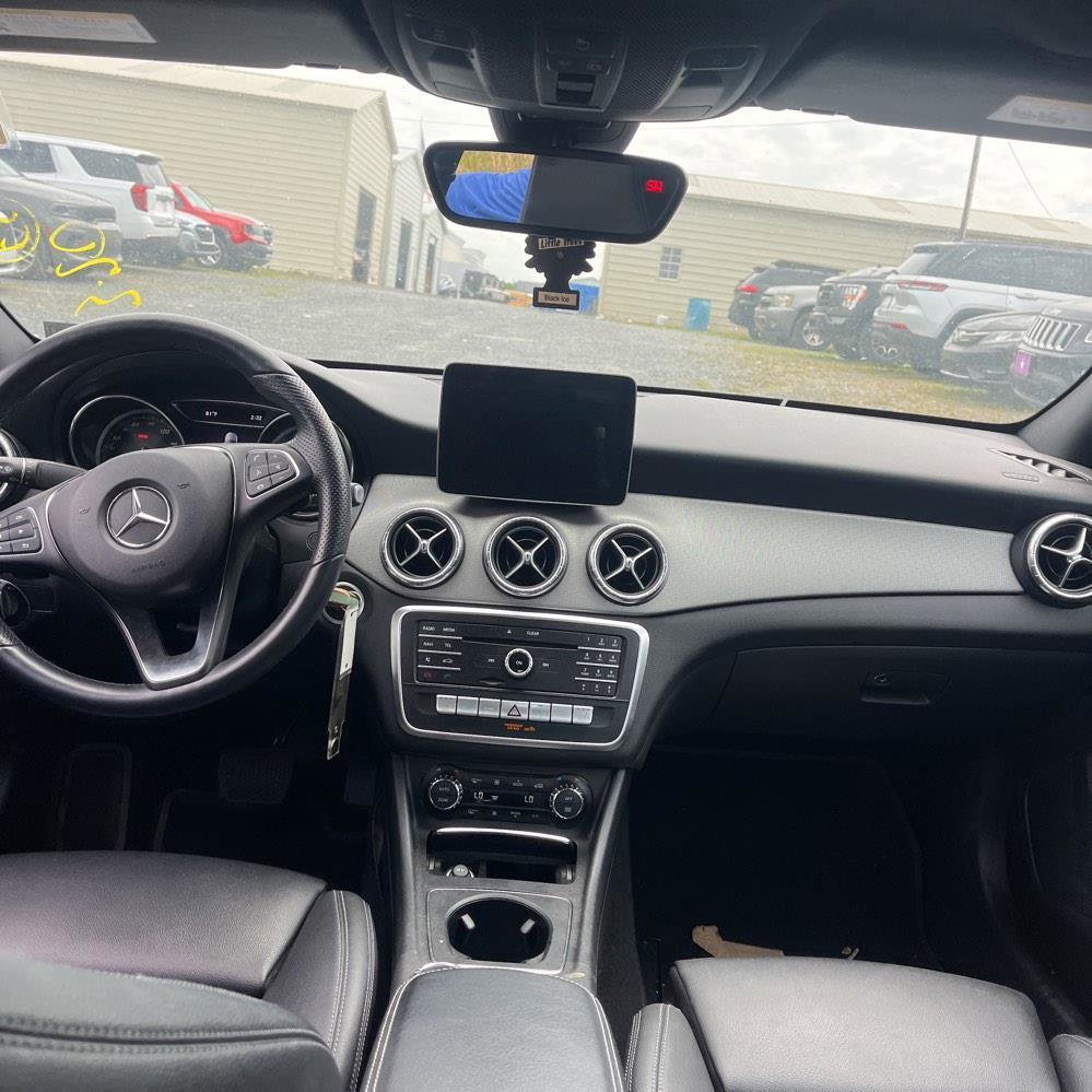 Used 2019 Mercedes-Benz CLA 250 4MATIC image 10