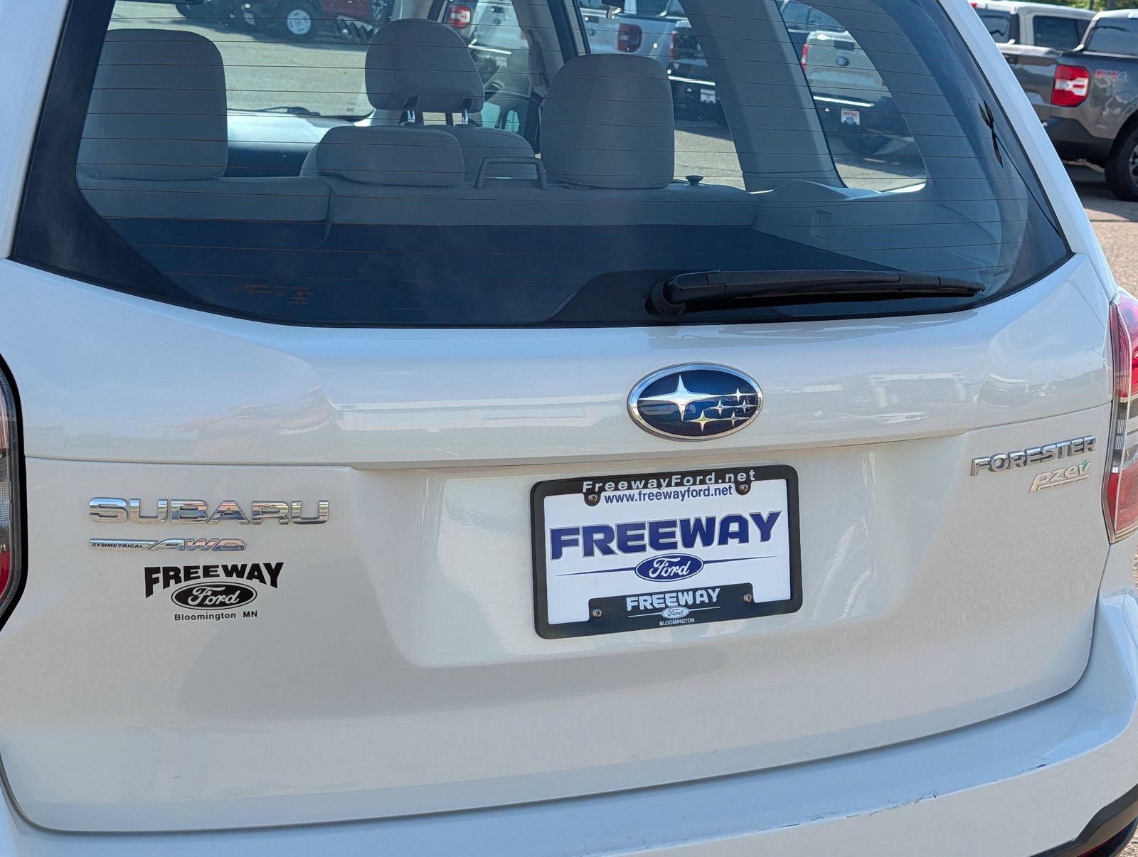 Used 2014 Subaru Forester 2.5i AWD/4WD image 10