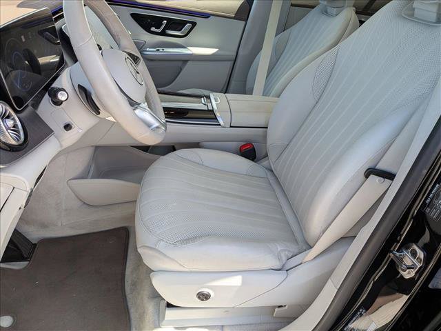 Used 2023 Mercedes-Benz EQE 500 4MATIC SUV w/ Exclusive Trim Package image 15