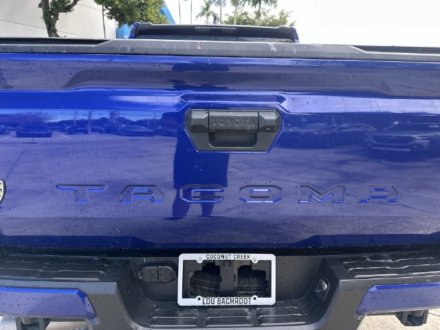 Used 2025 Toyota Tacoma SR5 RWD image 12