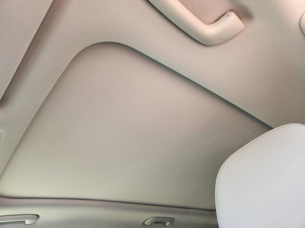 Used 2025 Kia Sorento SX image 24