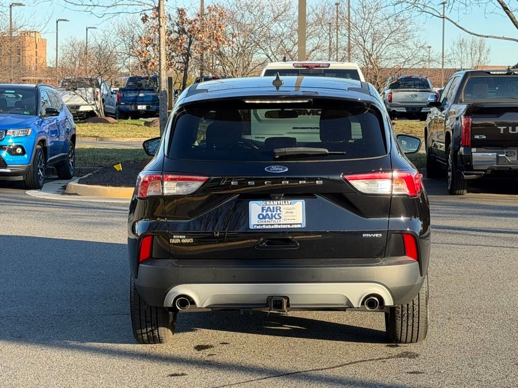 Used 2021 Ford Escape SE w/ Cold Weather Package image 8