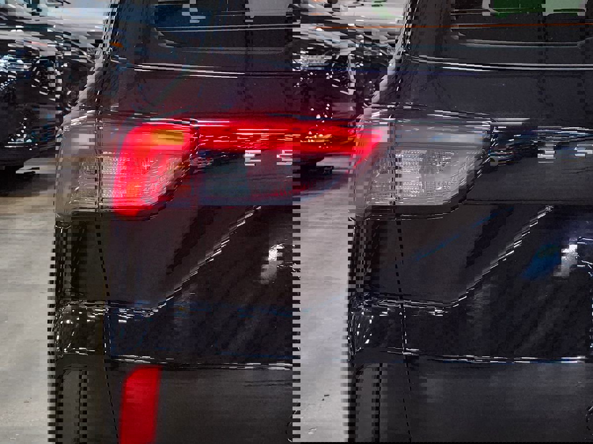 Used 2022 Ford Escape S image 20