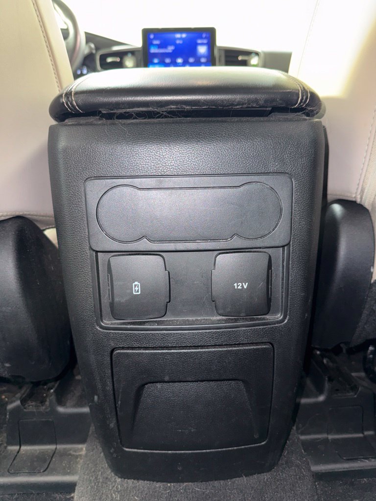 Used 2023 Ford Explorer XLT w/ Equipment Group 202A AWD/4WD image 28