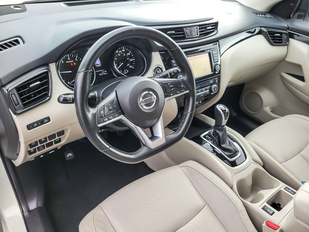 Used 2017 Nissan Rogue Sport SL w/ SL Premium Package image 8