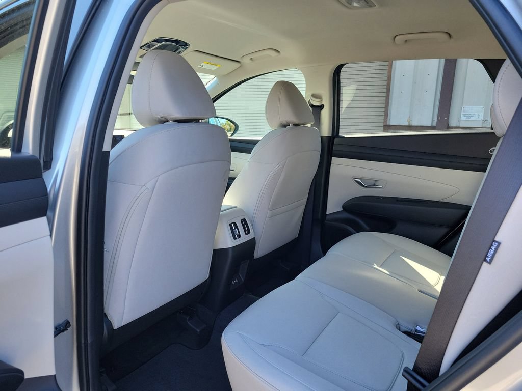 Used 2026 Hyundai Tucson SEL FWD image 6