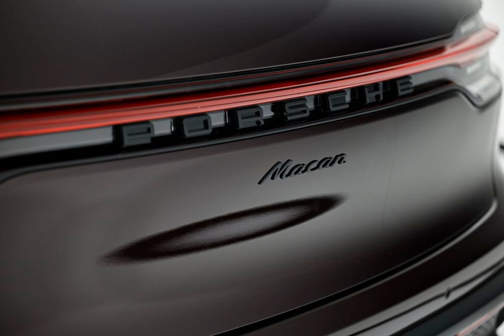 New 2026 Porsche Macan AWD/4WD image 13