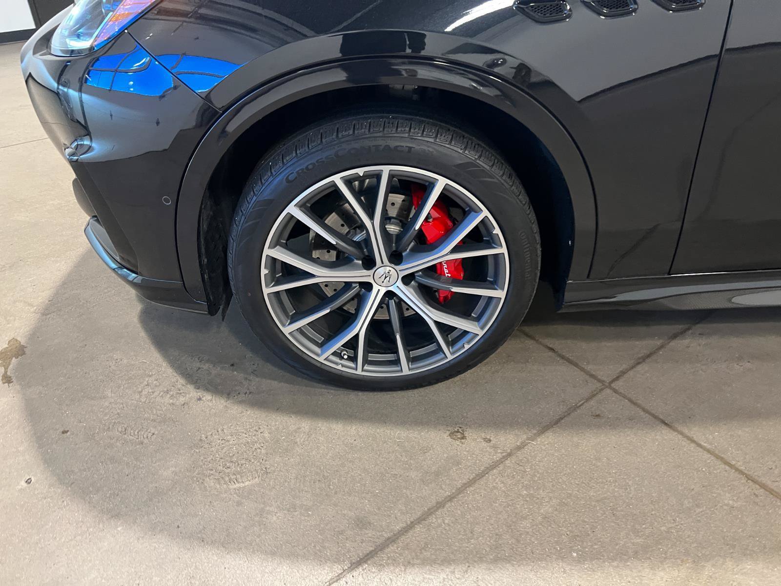 Used 2024 Maserati Grecale Trofeo AWD/4WD image 49