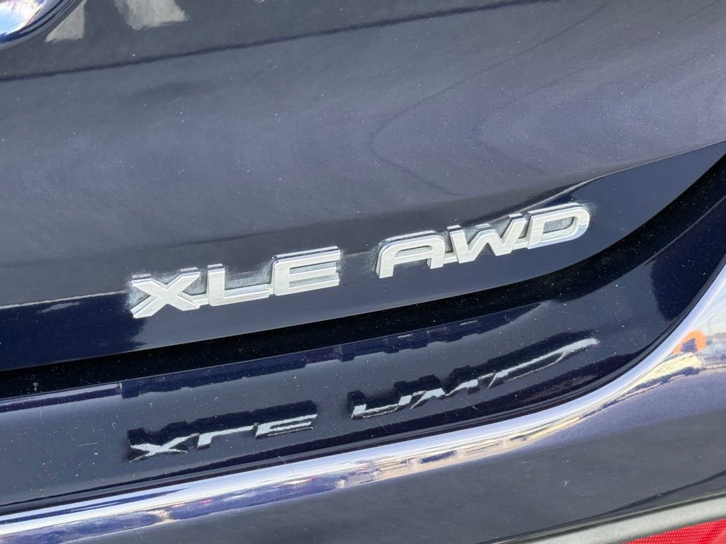 Used 2023 Toyota Highlander XLE image 15