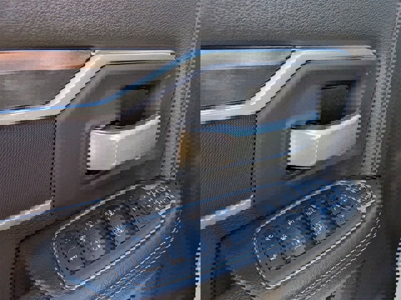 Used 2024 RAM 2500 Big Horn image 8