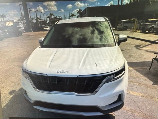 Used 2022 Kia Carnival LX image 14