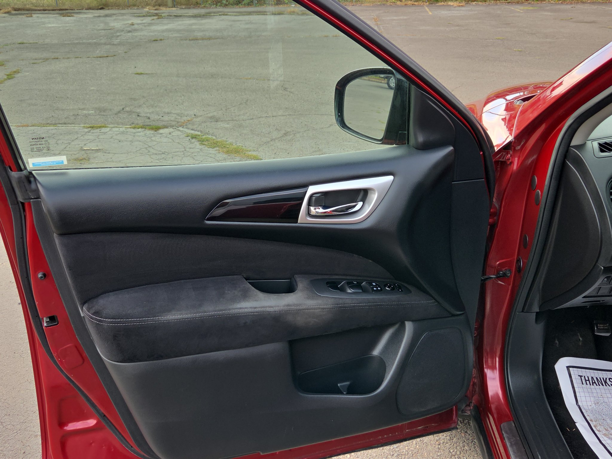 Used 2015 Nissan Pathfinder S AWD/4WD image 15