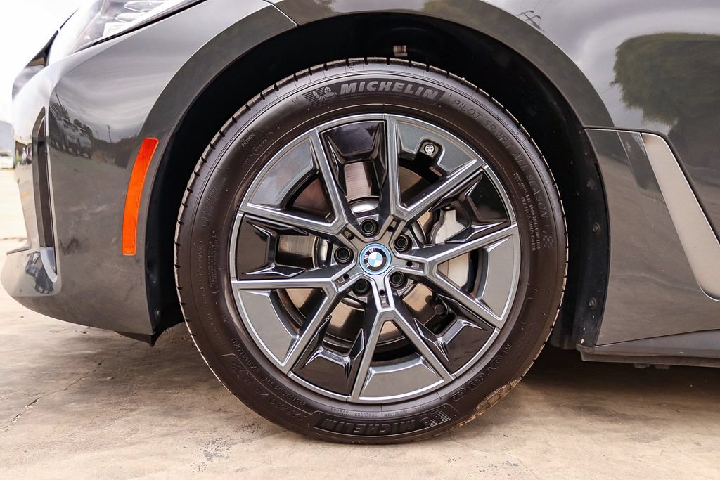 Used 2023 BMW i4 eDrive40 w/ Premium Package RWD image 13
