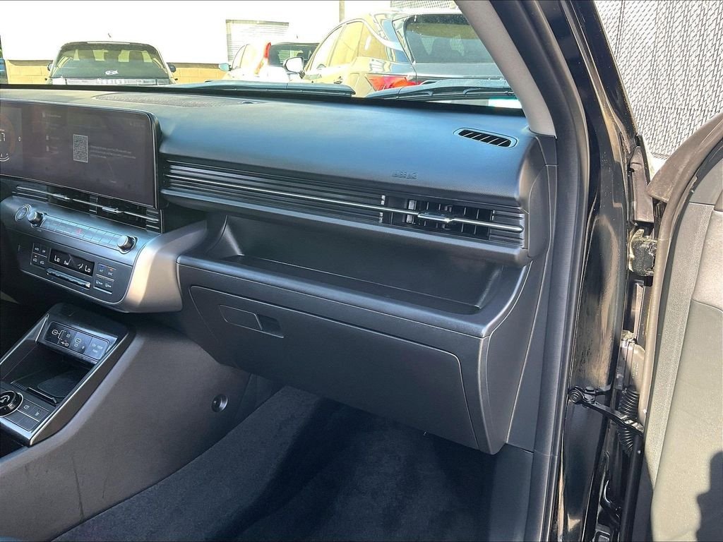 Used 2026 Hyundai Kona SEL Premium AWD/4WD image 13