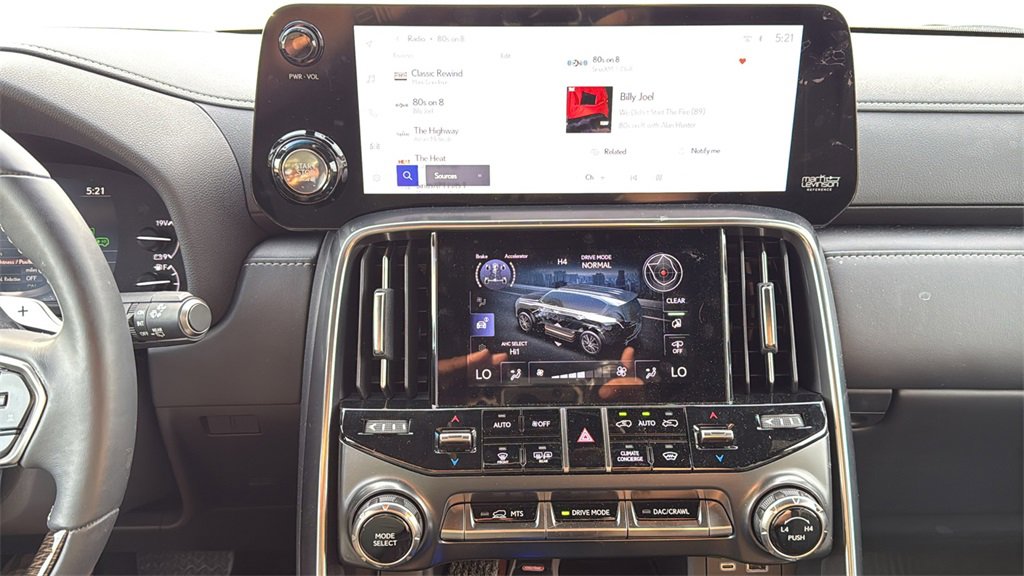 Used 2024 Lexus LX 600 4WD w/ Ultra Luxury Package image 7