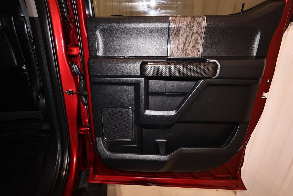 Used 2017 Ford F250 Lariat w/ Lariat Ultimate Package AWD/4WD image 16