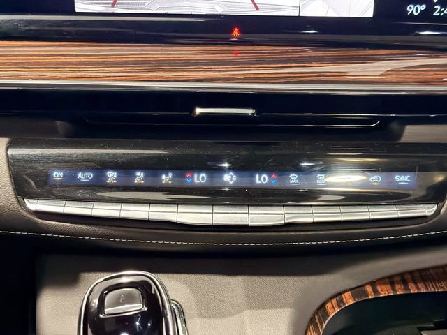 Used 2023 Cadillac Escalade Premium Luxury AWD/4WD image 15