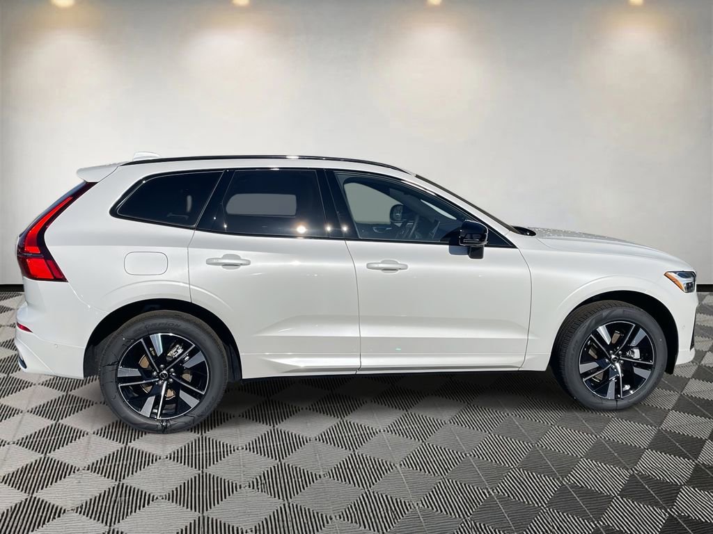 New 2026 Volvo XC60 B5 Plus w/ Climate Package image 2