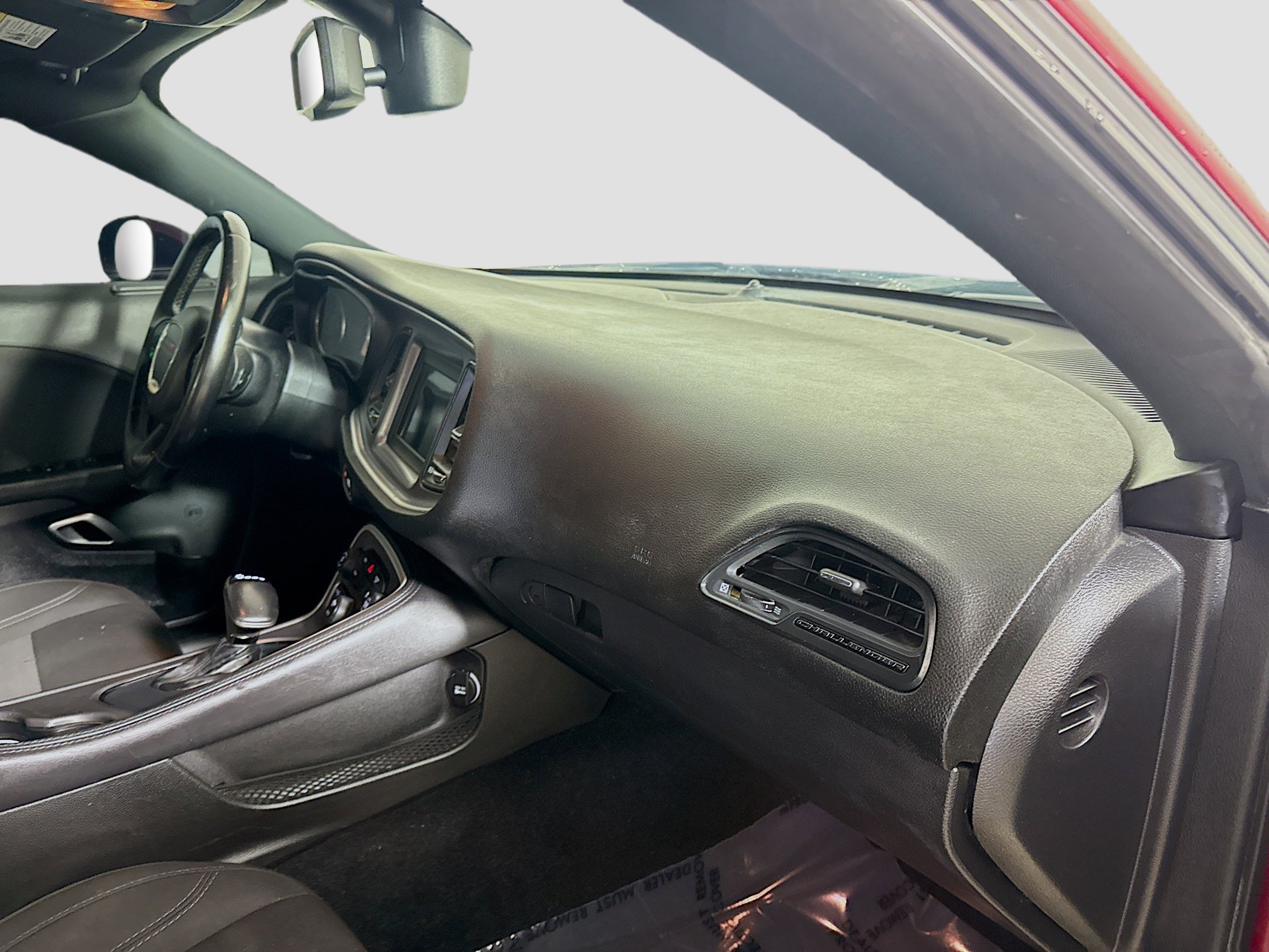 Used 2019 Dodge Challenger SXT image 28