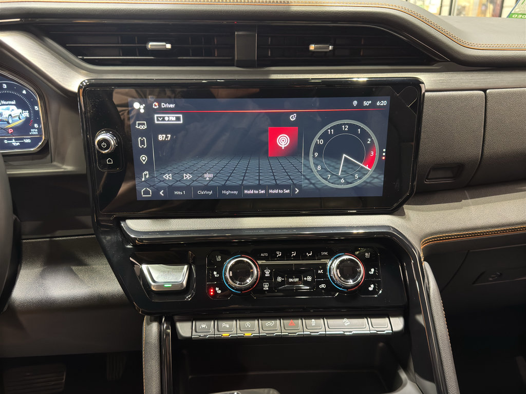Used 2024 GMC Sierra 1500 AT4 w/ Technology Package AWD/4WD image 32