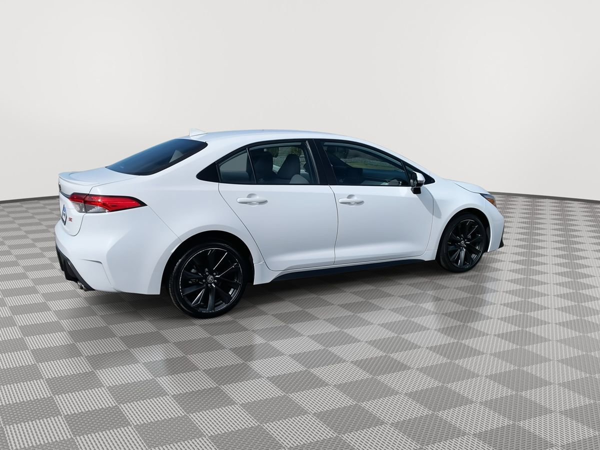 Used 2023 Toyota Corolla SE image 7