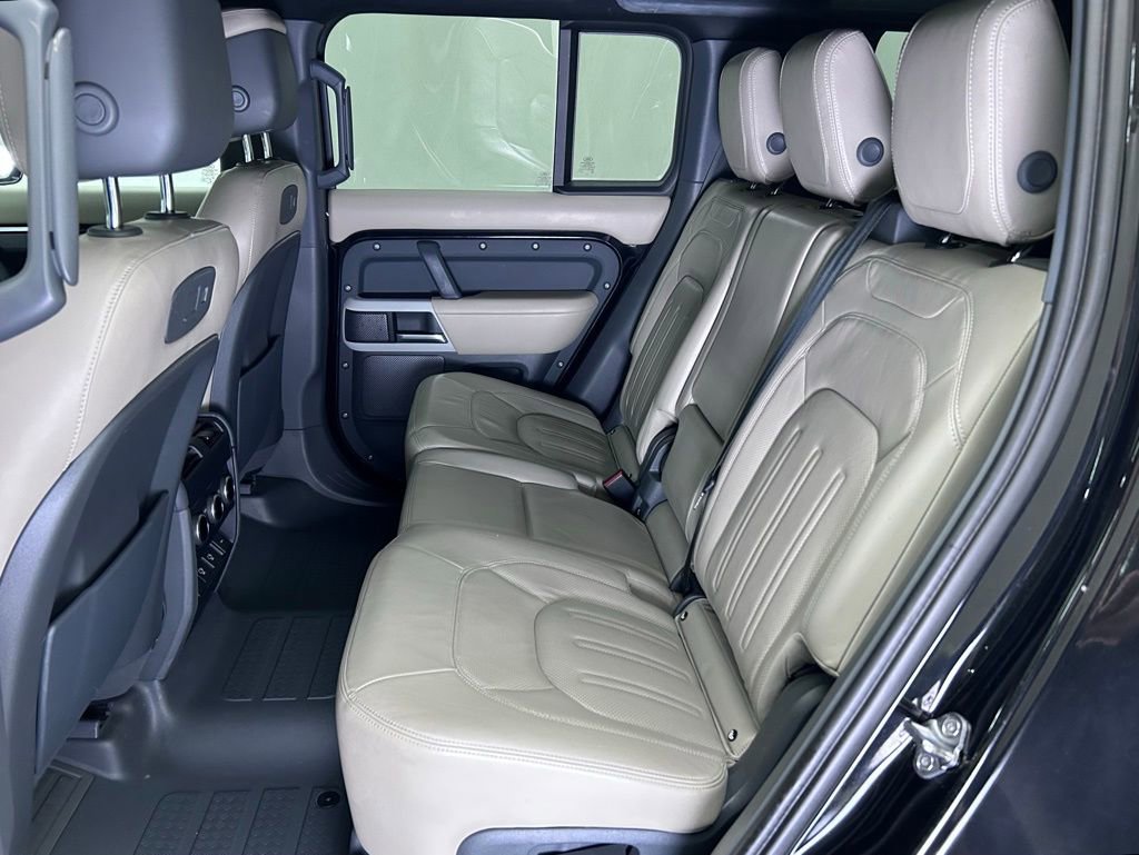 Used 2022 Land Rover Defender 110 XS Edition image 32