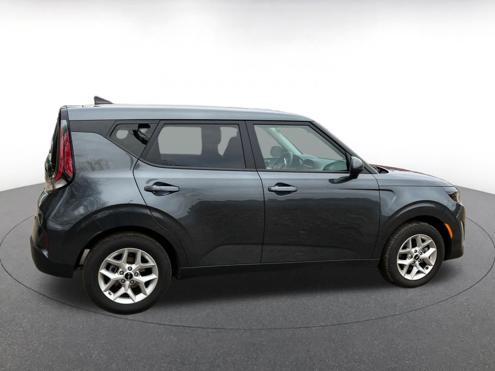 Used 2025 Kia Soul LX w/ LX Technology Package image 20