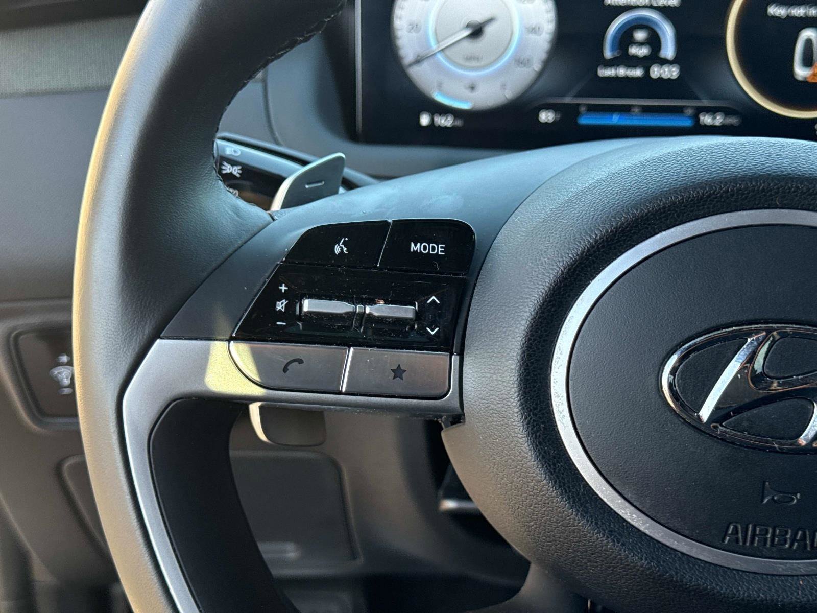 Used 2024 Hyundai Santa Cruz Limited image 30