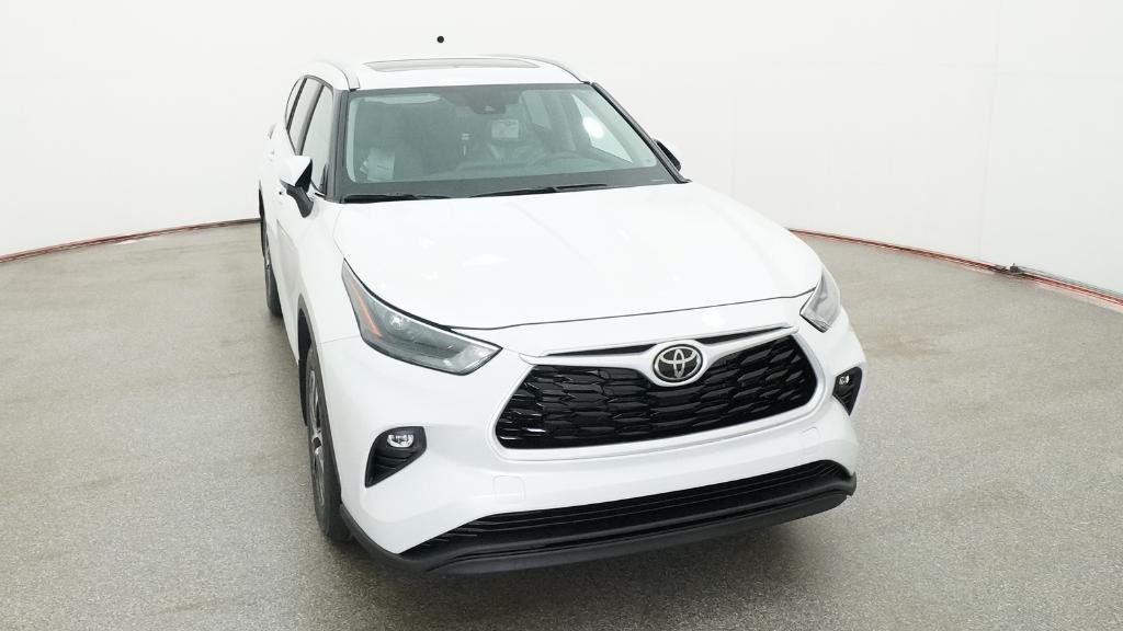 New 2026 Toyota Highlander XLE AWD/4WD image 3