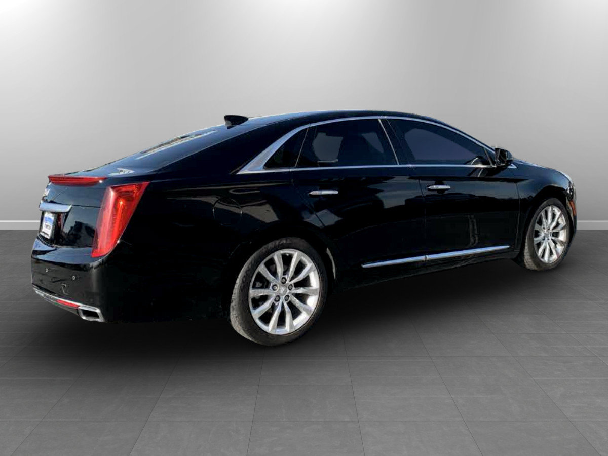 Used 2017 Cadillac XTS Luxury FWD image 7