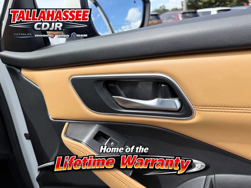 Used 2021 Nissan Rogue Platinum FWD image 33