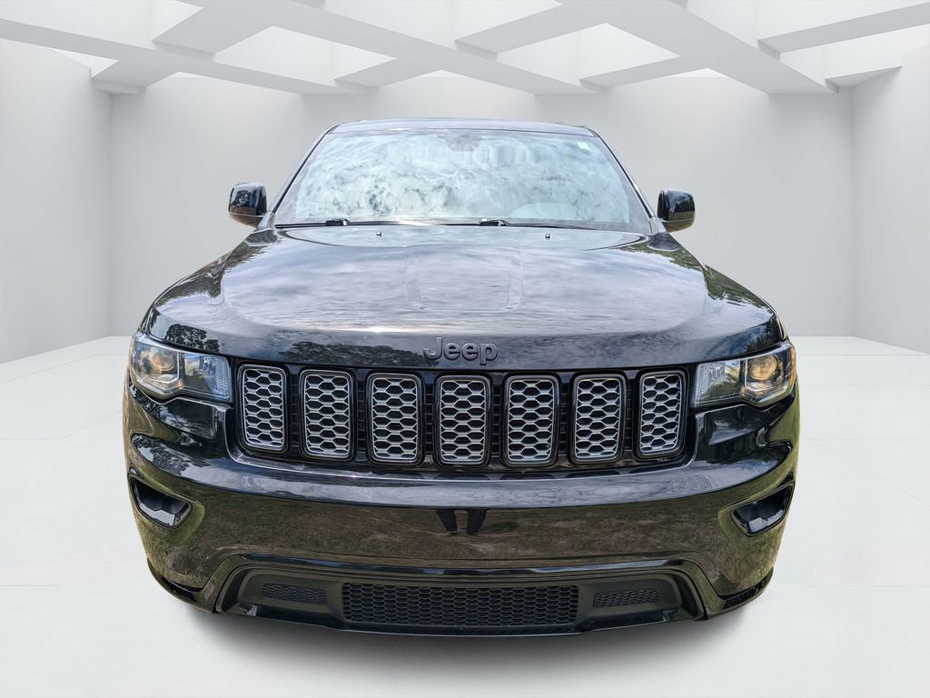 Used 2019 Jeep Grand Cherokee Altitude RWD image 8