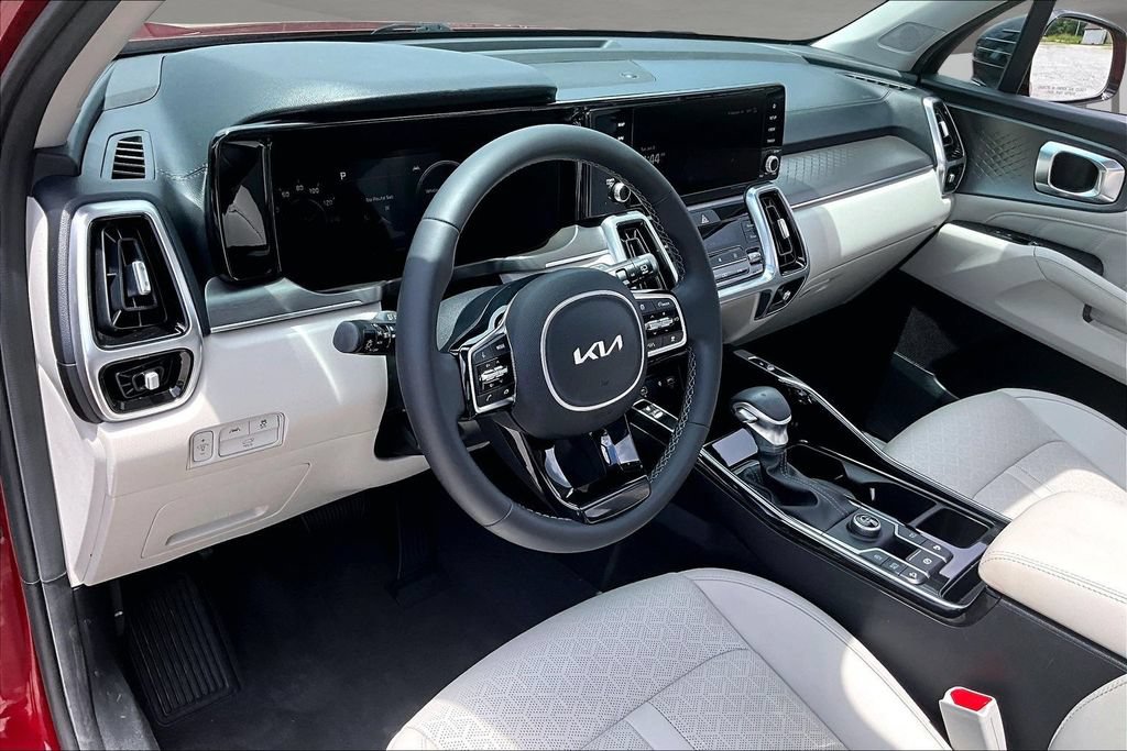 Used 2023 Kia Sorento SX FWD image 16