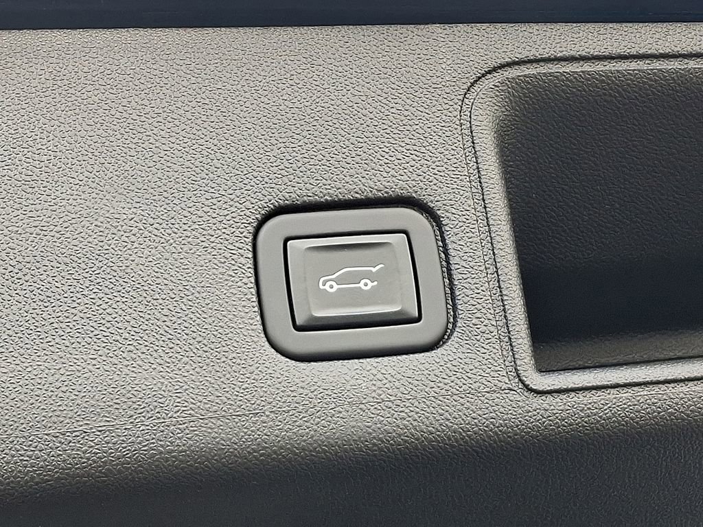 Certified 2022 GMC Terrain SLT image 31