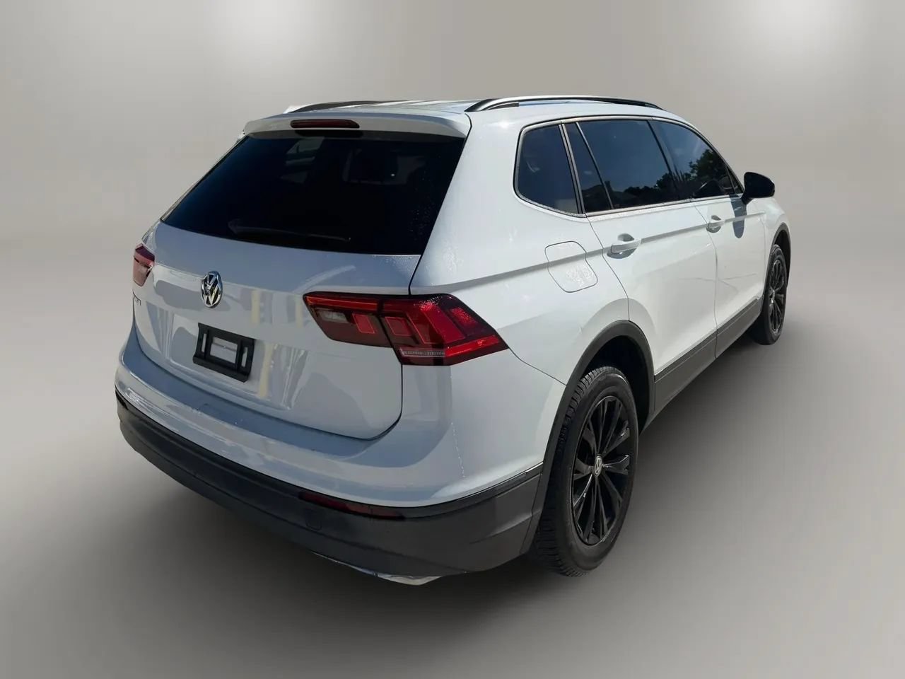 Used 2019 Volkswagen Tiguan S AWD/4WD image 10