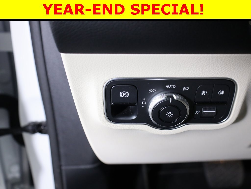 Certified 2025 Mercedes-Benz GLB 250 4MATIC image 11